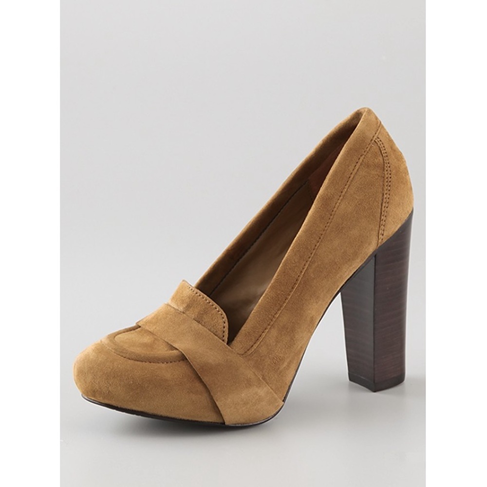 DIANE von FURSTENBERG
"Roxanne" Penny Loafer Pumps